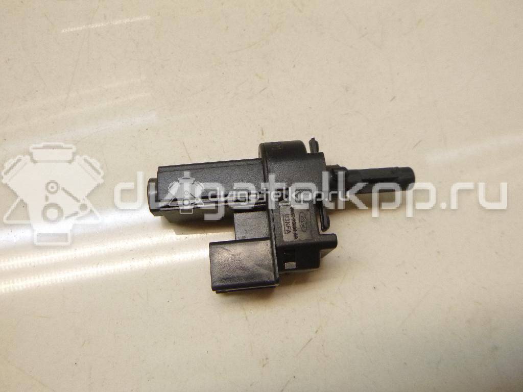 Фото Датчик педали сцепления  4M5T7C534AA для Ford Fiesta / Focus / Tourneo / C-Max / Galaxy {forloop.counter}}