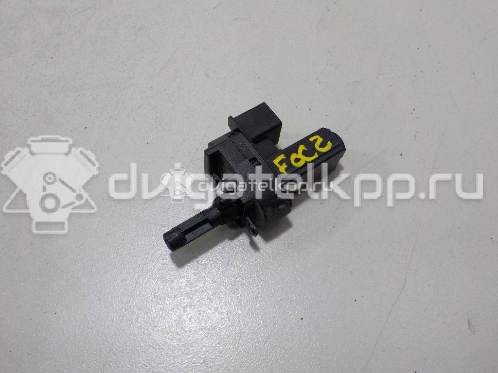 Фото Датчик педали сцепления  4M5T7C534AA для Ford Fiesta / Focus / Tourneo / C-Max / Galaxy {forloop.counter}}