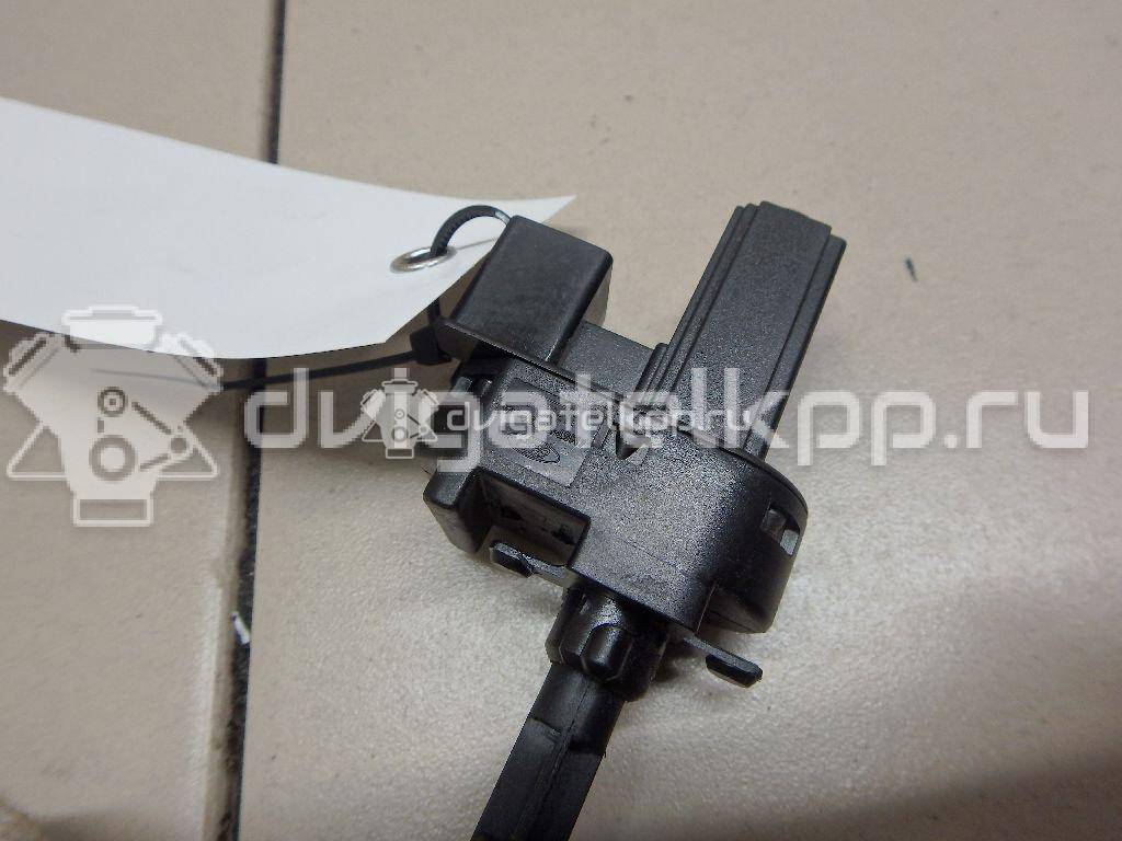 Фото Датчик педали сцепления  4M5T7C534AA для Ford Fiesta / Focus / Tourneo / C-Max / Galaxy {forloop.counter}}