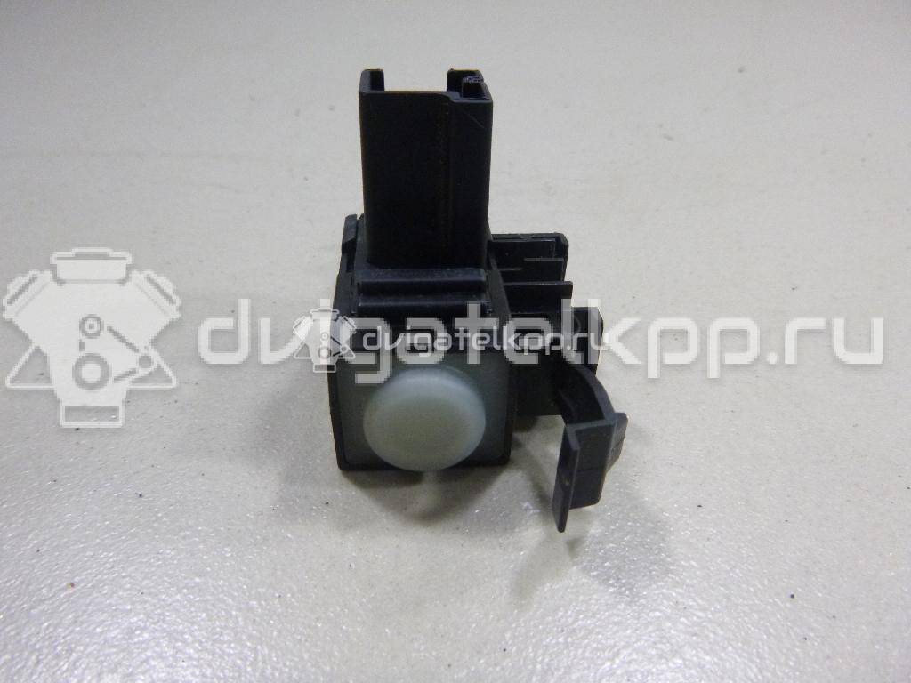 Фото Датчик педали сцепления  6G9T11A152AA для Ford Fiesta / Focus / Tourneo / C-Max / Galaxy {forloop.counter}}