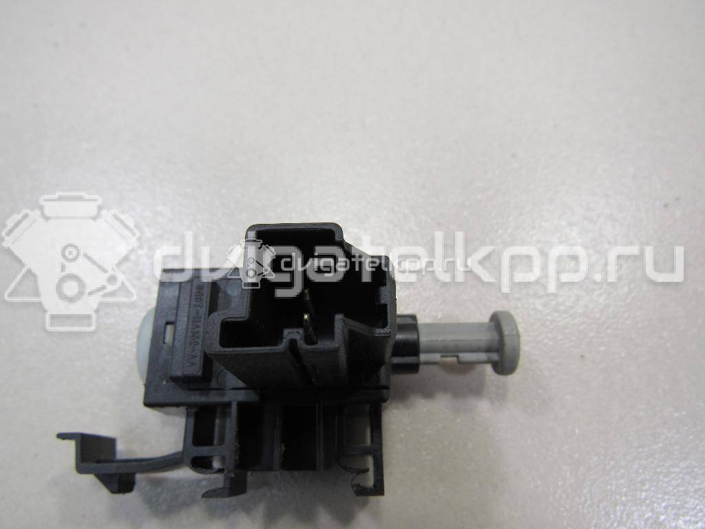 Фото Датчик педали сцепления  6G9T11A152AA для Ford Fiesta / Focus / Tourneo / C-Max / Galaxy {forloop.counter}}