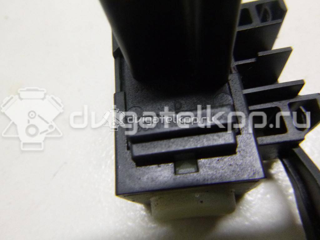 Фото Датчик педали сцепления  1439868 для Ford Fiesta / Focus / Tourneo / C-Max / Galaxy {forloop.counter}}