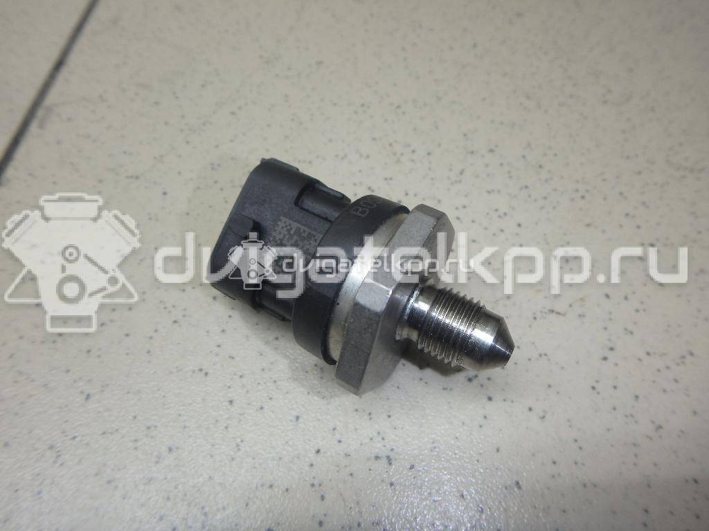 Фото Датчик давления топлива  1729436 для Ford Fiesta / Focus / Tourneo / C-Max / Galaxy {forloop.counter}}