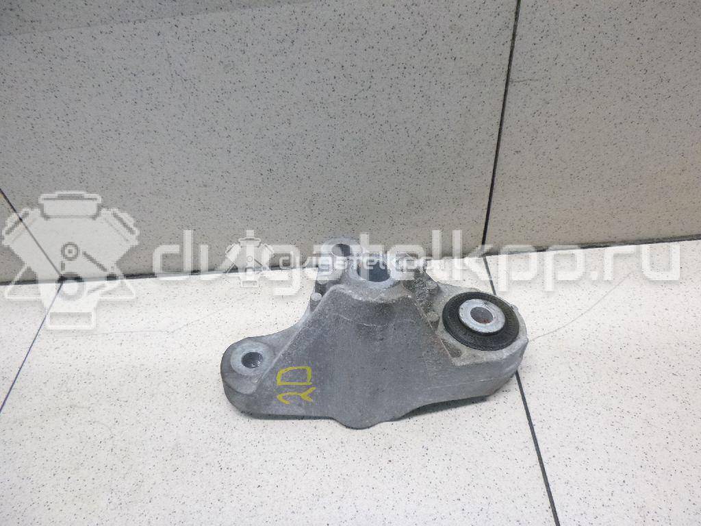 Фото Кронштейн опоры КПП  1322569 для Ford Focus / C-Max {forloop.counter}}