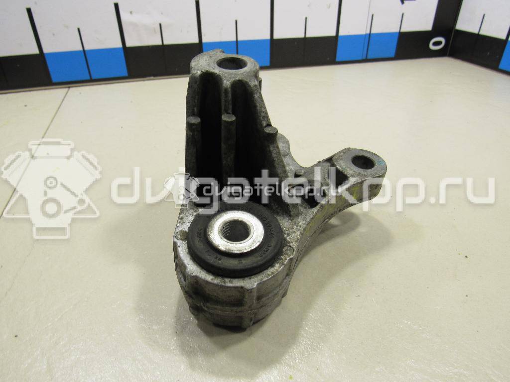 Фото Кронштейн опоры КПП  4M516P093FA для Ford Focus / C-Max {forloop.counter}}