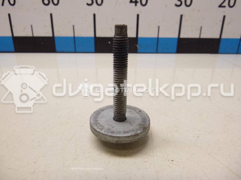 Фото Болт передней ступицы  1569107 для Ford Focus / C-Max {forloop.counter}}