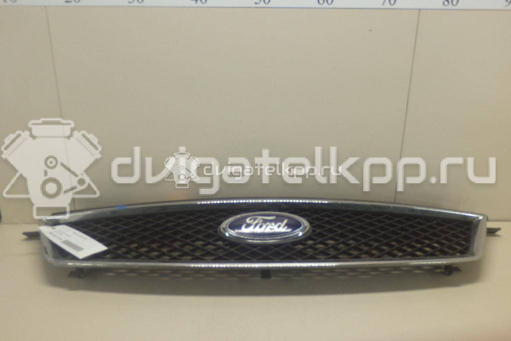 Фото Решетка радиатора  1371893 для Ford Focus {forloop.counter}}
