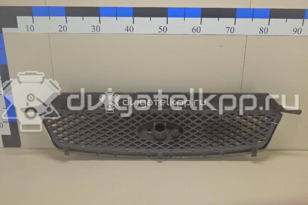 Фото Решетка радиатора  1371893 для Ford Focus {forloop.counter}}