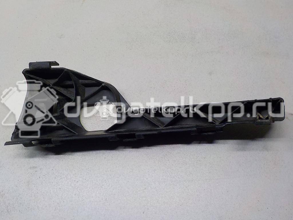 Фото Кронштейн переднего бампера правый  1335698 для Ford Focus {forloop.counter}}