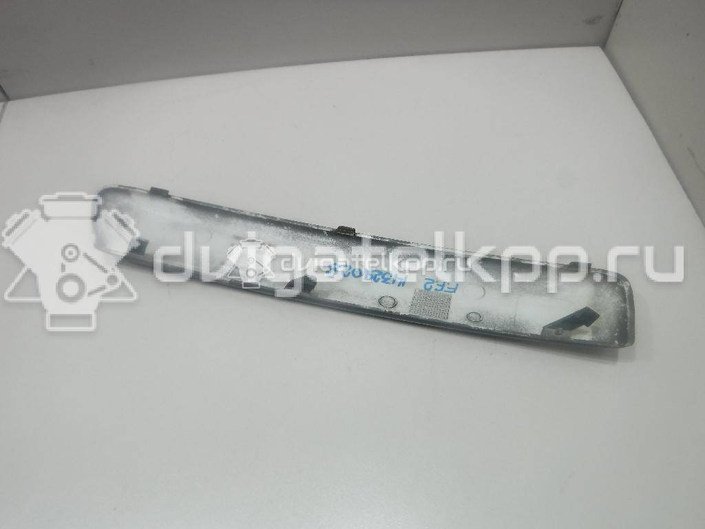 Фото Молдинг переднего бампера правый  1354052 для Ford Focus {forloop.counter}}