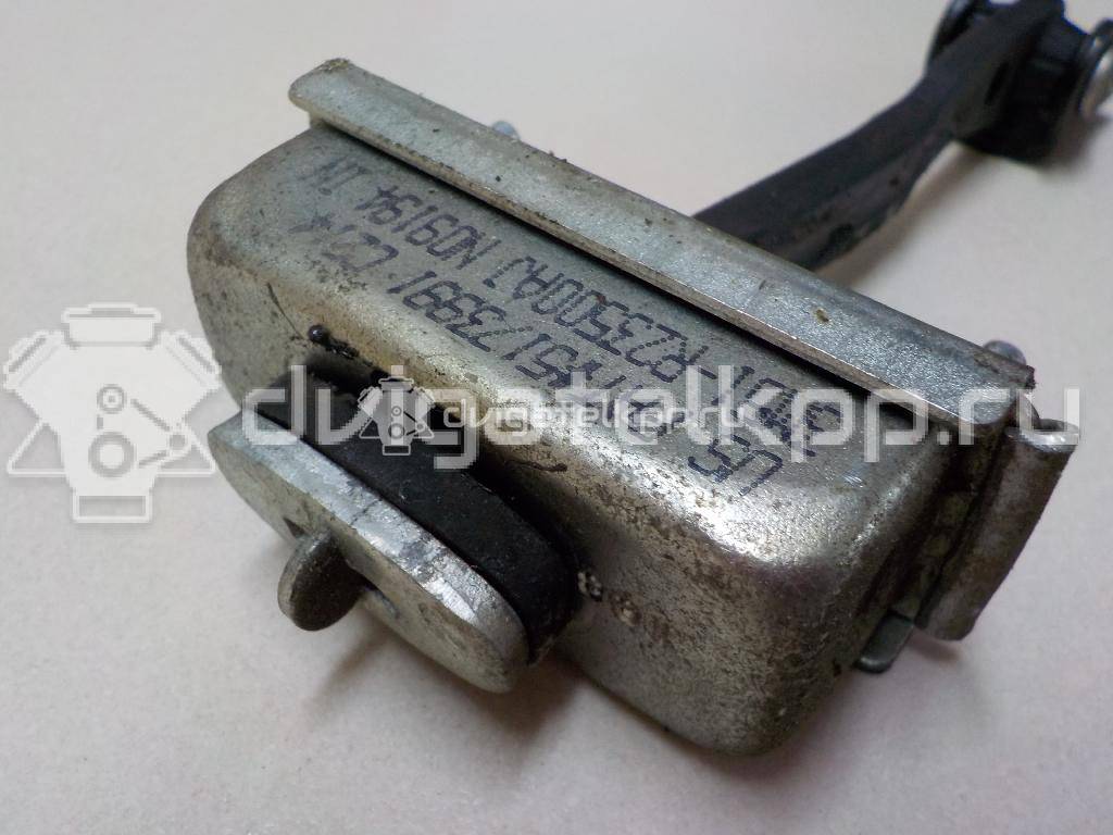 Фото Ограничитель двери  1641573 для Ford Focus / Kuga / C-Max {forloop.counter}}