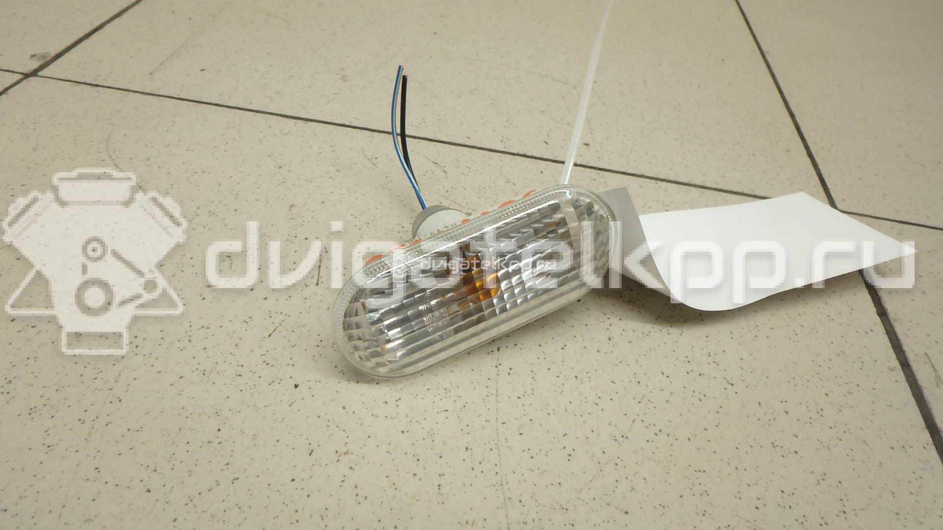 Фото Повторитель на крыло белый  4M5A13K309AA для Ford Fiesta / Focus / C-Max / Fusion Ju {forloop.counter}}