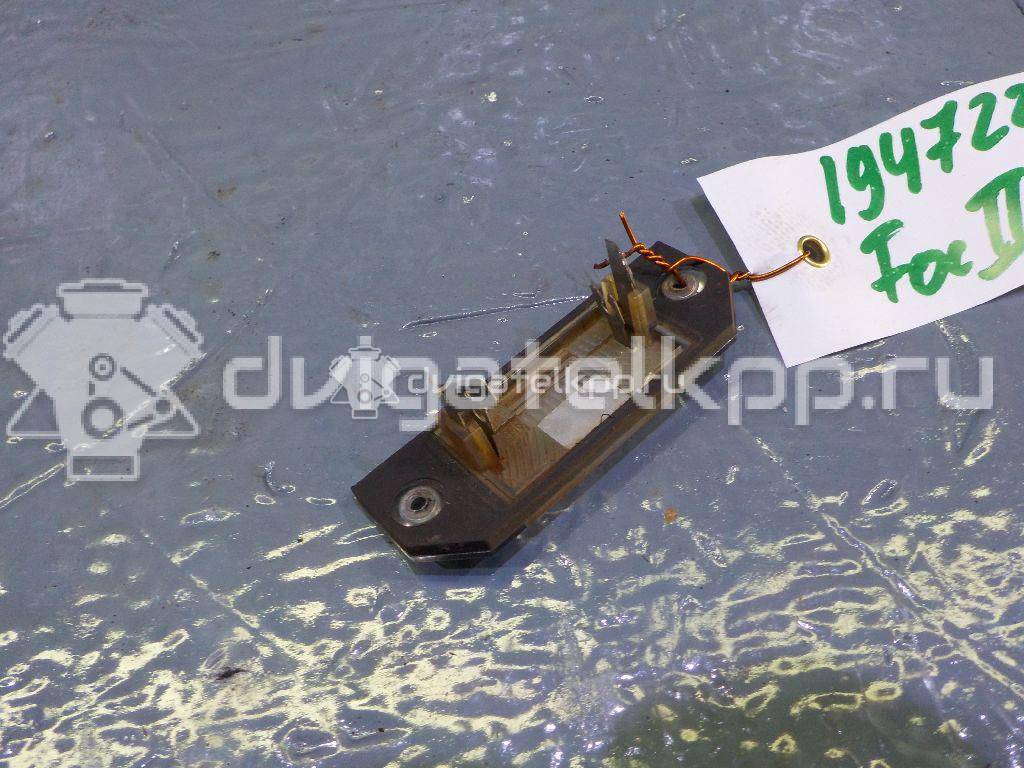 Фото Фонарь подсветки номера  4502331 для Ford Focus / C-Max {forloop.counter}}