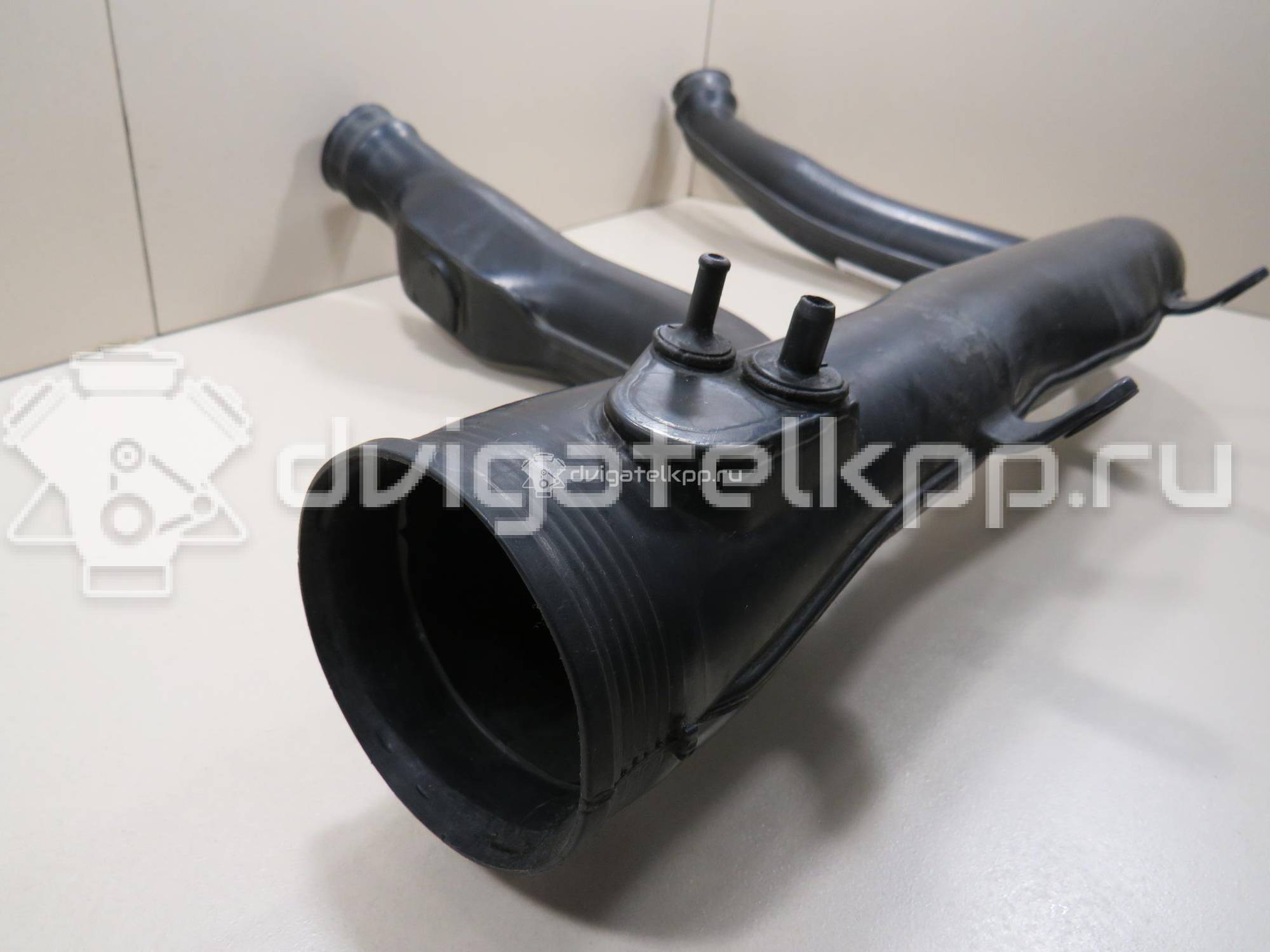 Фото Патрубок интеркулера для двигателя B 6294 T для Volvo S80 / Xc90 272 л.с 24V 2.9 л бензин 8683743 {forloop.counter}}