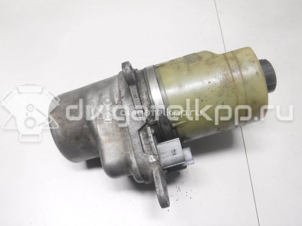 Фото Насос гидроусилителя  1743471 для Ford Fiesta / Focus / Kuga / C-Max {forloop.counter}}