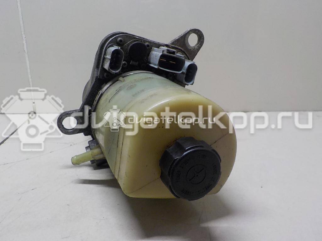 Фото Насос гидроусилителя  1743471 для Ford Fiesta / Focus / Kuga / C-Max {forloop.counter}}
