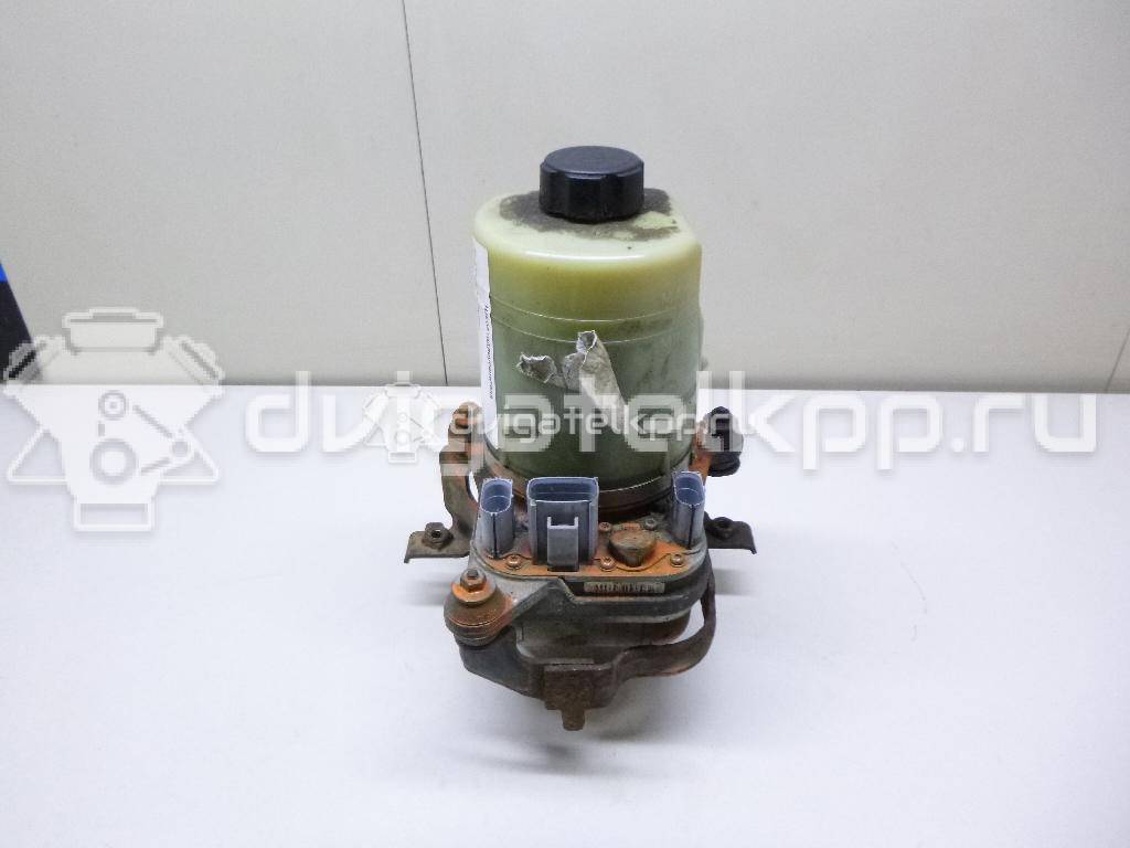 Фото Насос гидроусилителя  1743471 для Ford Fiesta / Focus / Kuga / C-Max {forloop.counter}}