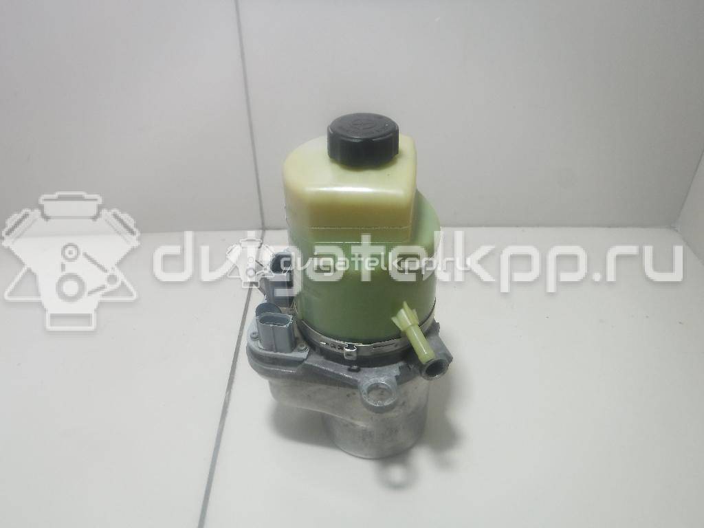 Фото Насос гидроусилителя  1743471 для Ford Fiesta / Focus / Kuga / C-Max {forloop.counter}}