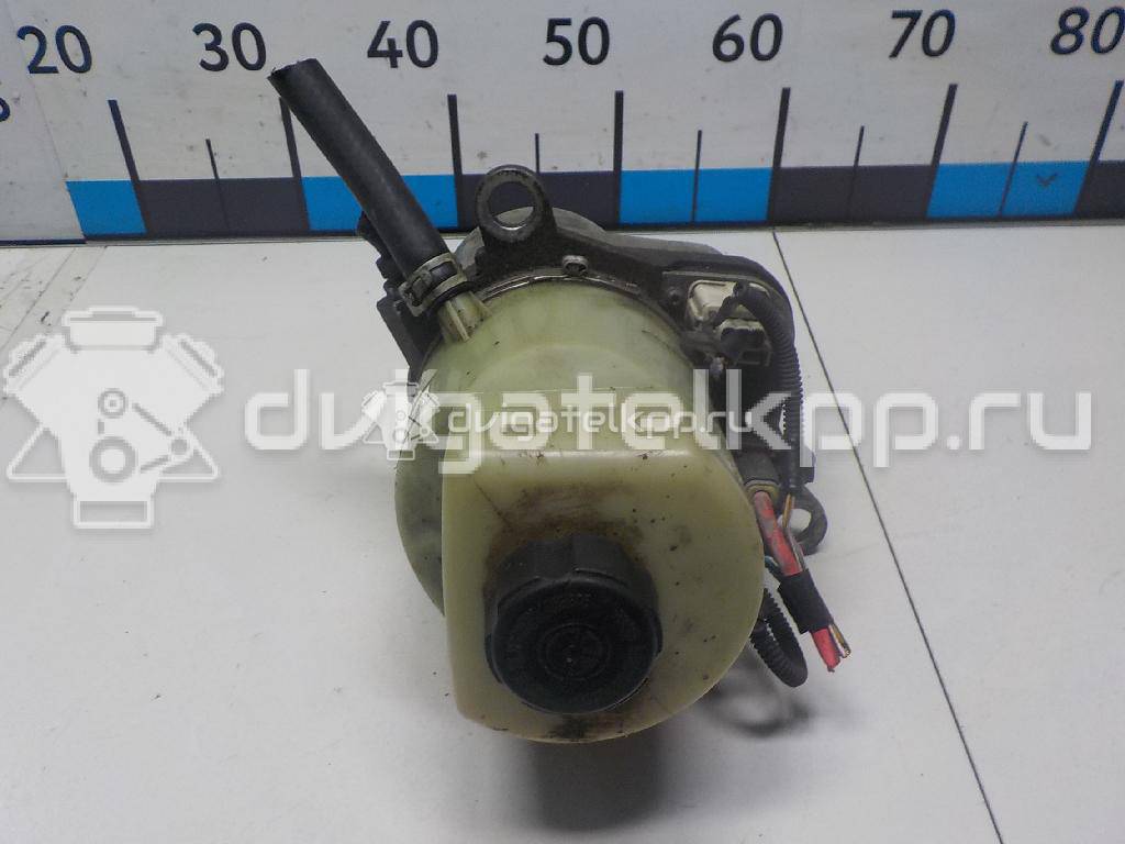 Фото Насос гидроусилителя  1743471 для Ford Fiesta / Focus / Kuga / C-Max {forloop.counter}}