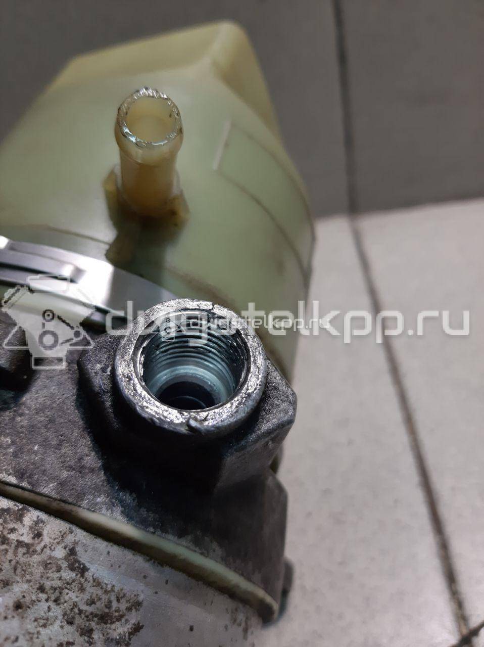 Фото Насос гидроусилителя  4M513K514CA для Ford Fiesta / Focus / Kuga / C-Max {forloop.counter}}