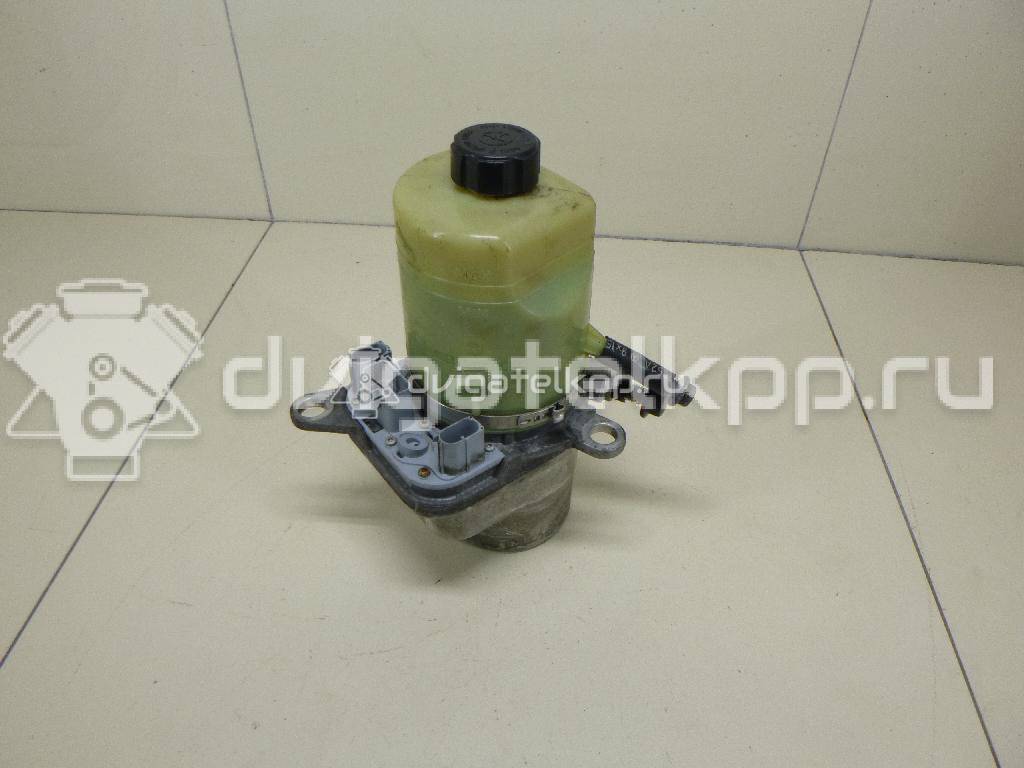 Фото Насос гидроусилителя  1357374 для Ford Fiesta / Focus / Kuga / C-Max {forloop.counter}}