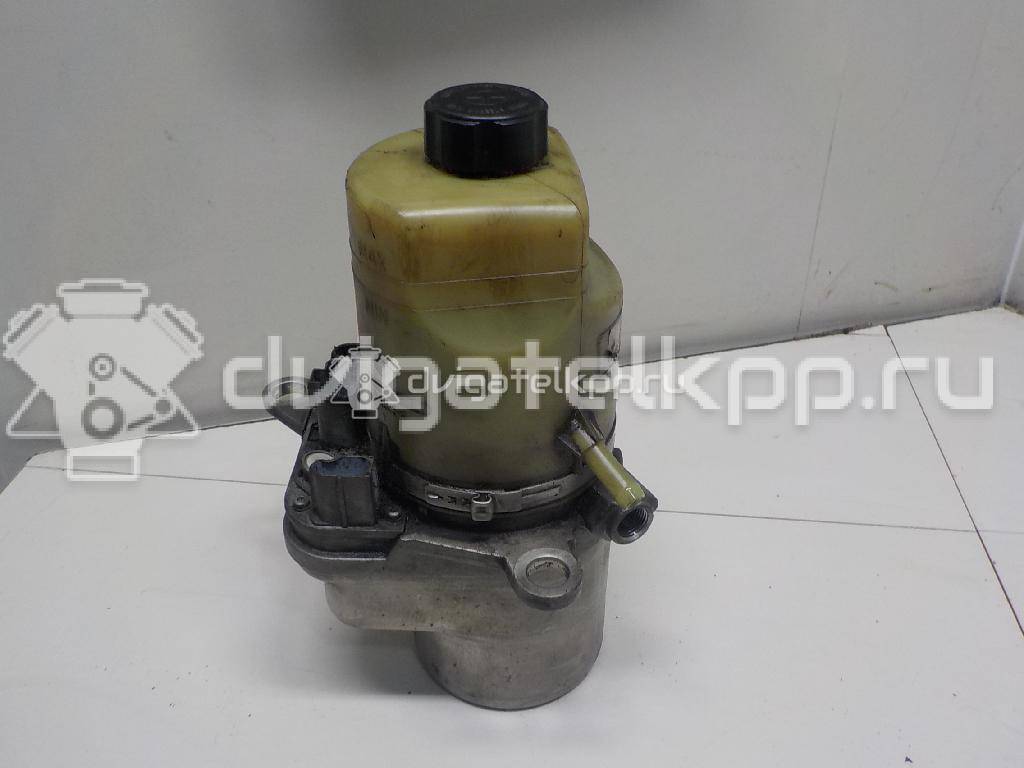 Фото Насос гидроусилителя  1357374 для Ford Fiesta / Focus / Kuga / C-Max {forloop.counter}}