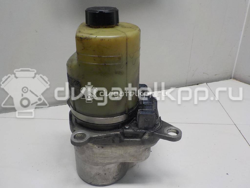 Фото Насос гидроусилителя  1357374 для Ford Fiesta / Focus / Kuga / C-Max {forloop.counter}}