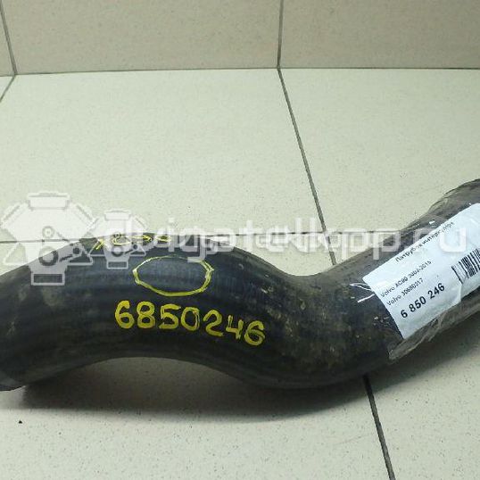 Фото Патрубок интеркулера для двигателя D 5244 T для Volvo S80 / V70 / Xc70 / S60 163 л.с 20V 2.4 л Дизельное топливо 30680217
