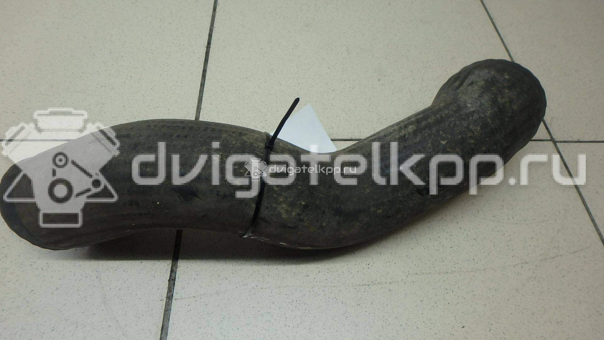 Фото Патрубок интеркулера для двигателя D 5244 T для Volvo S80 / V70 / Xc70 / S60 163 л.с 20V 2.4 л Дизельное топливо 30680217 {forloop.counter}}