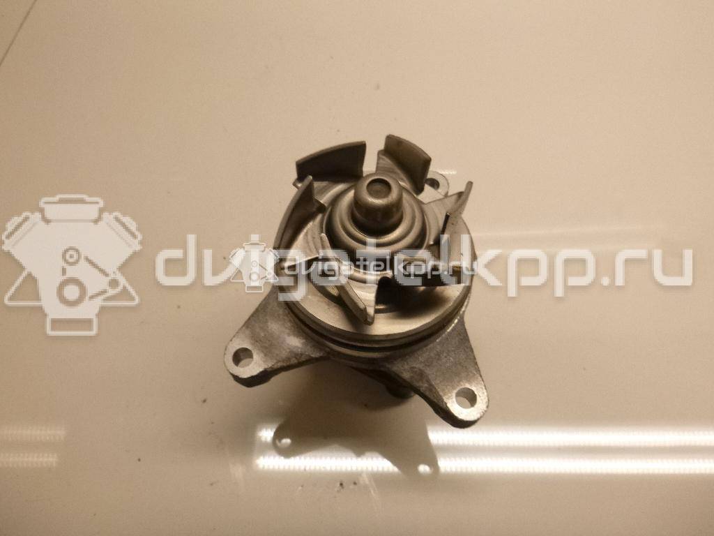 Фото Насос водяной (помпа)  L32715100A для Ford Fiesta / Focus / C-Max / Galaxy / Maverick {forloop.counter}}