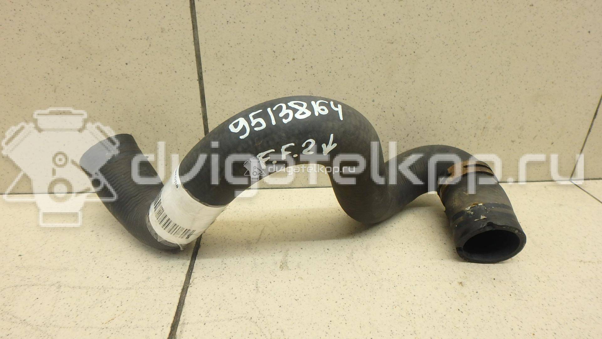 Фото Патрубок радиатора  1384145 для Ford Focus / C-Max {forloop.counter}}