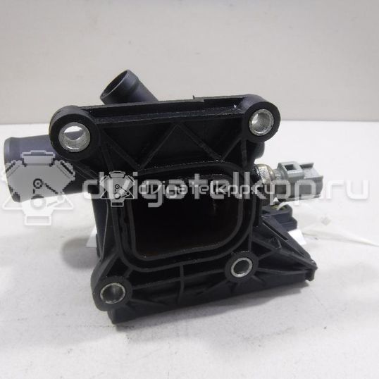 Фото Фланец двигателя системы охлаждения  6G9G8K556AA для Ford Fiesta / Focus / Tourneo / C-Max / Galaxy