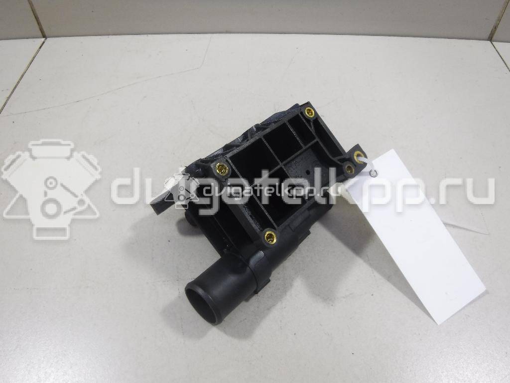 Фото Фланец двигателя системы охлаждения  6G9G8K556AA для Ford Fiesta / Focus / Tourneo / C-Max / Galaxy {forloop.counter}}