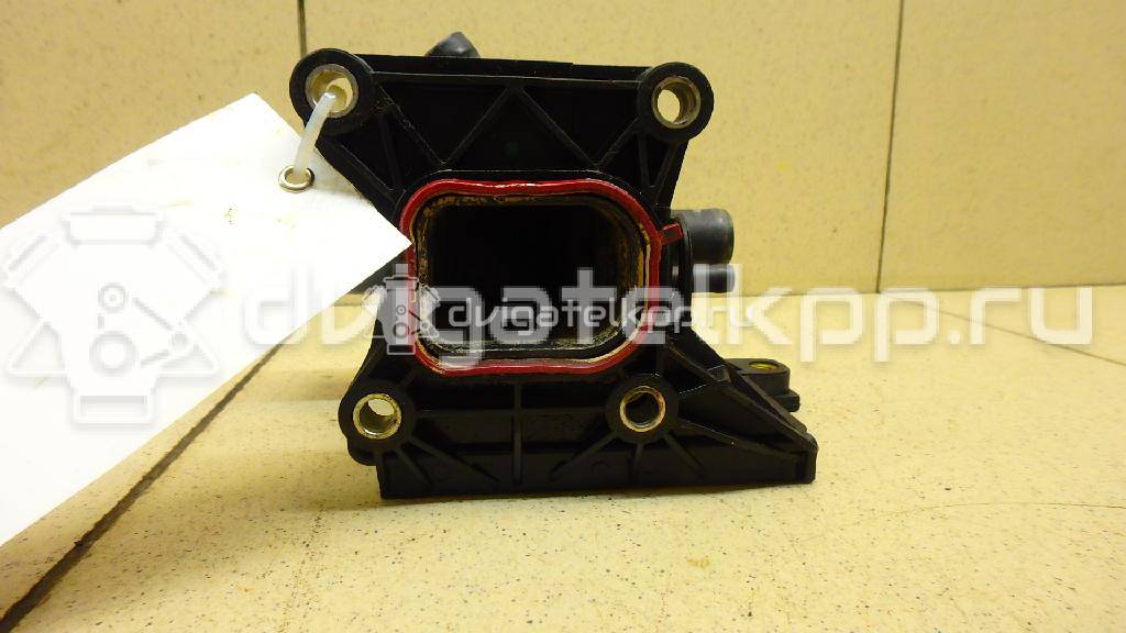 Фото Фланец двигателя системы охлаждения  1450955 для Ford Fiesta / Focus / Tourneo / C-Max / Galaxy {forloop.counter}}