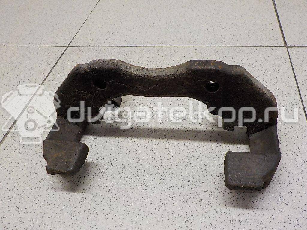 Фото Скоба суппорта переднего  1471710 для Ford Focus / C-Max {forloop.counter}}