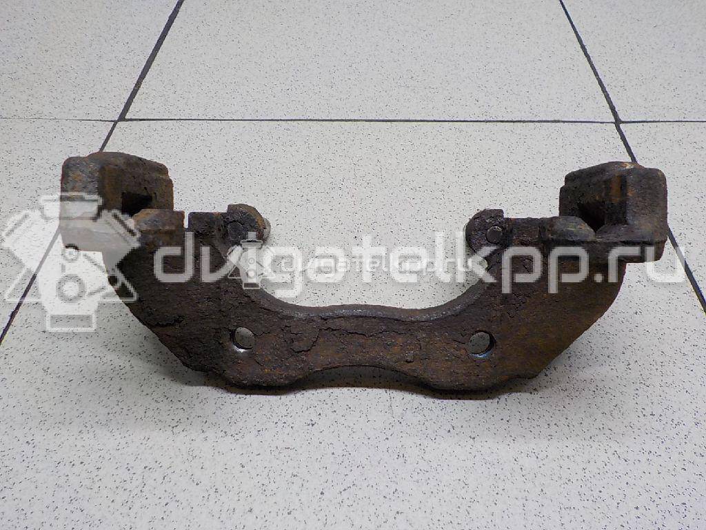 Фото Скоба суппорта переднего  1471710 для Ford Focus / C-Max {forloop.counter}}