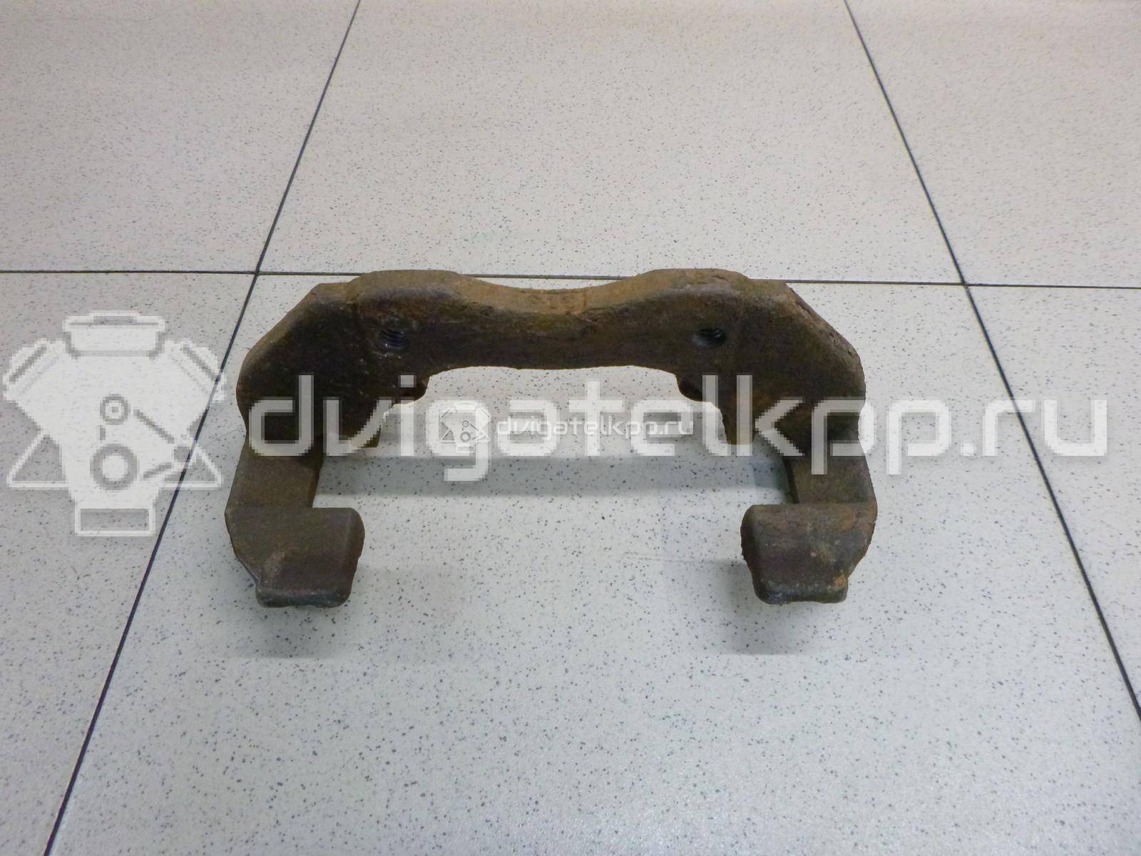 Фото Скоба суппорта переднего  1471710 для Ford Focus / C-Max {forloop.counter}}