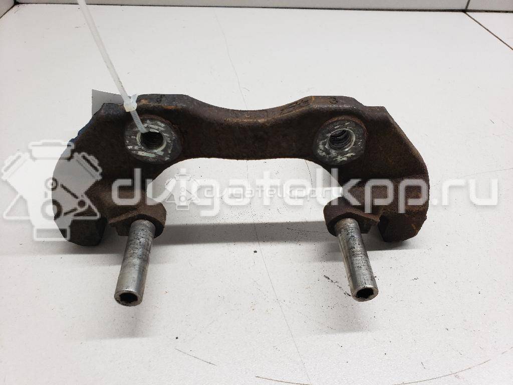 Фото Скоба суппорта переднего  1471710 для Ford Focus / C-Max {forloop.counter}}