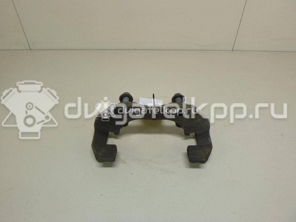 Фото Скоба суппорта переднего  1471710 для Ford Focus / C-Max {forloop.counter}}