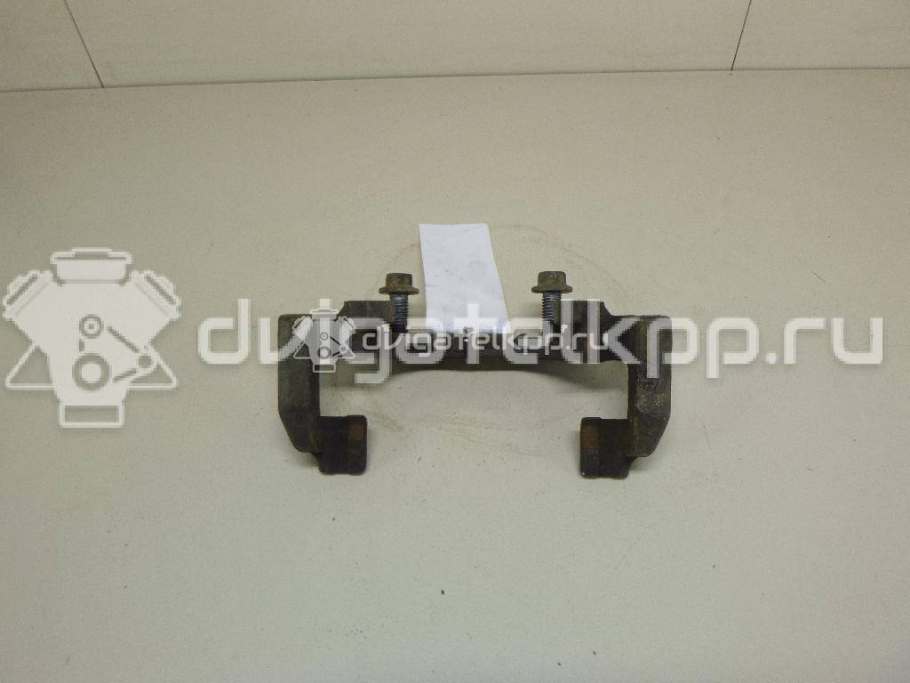 Фото Скоба суппорта переднего  1471710 для Ford Focus / C-Max {forloop.counter}}