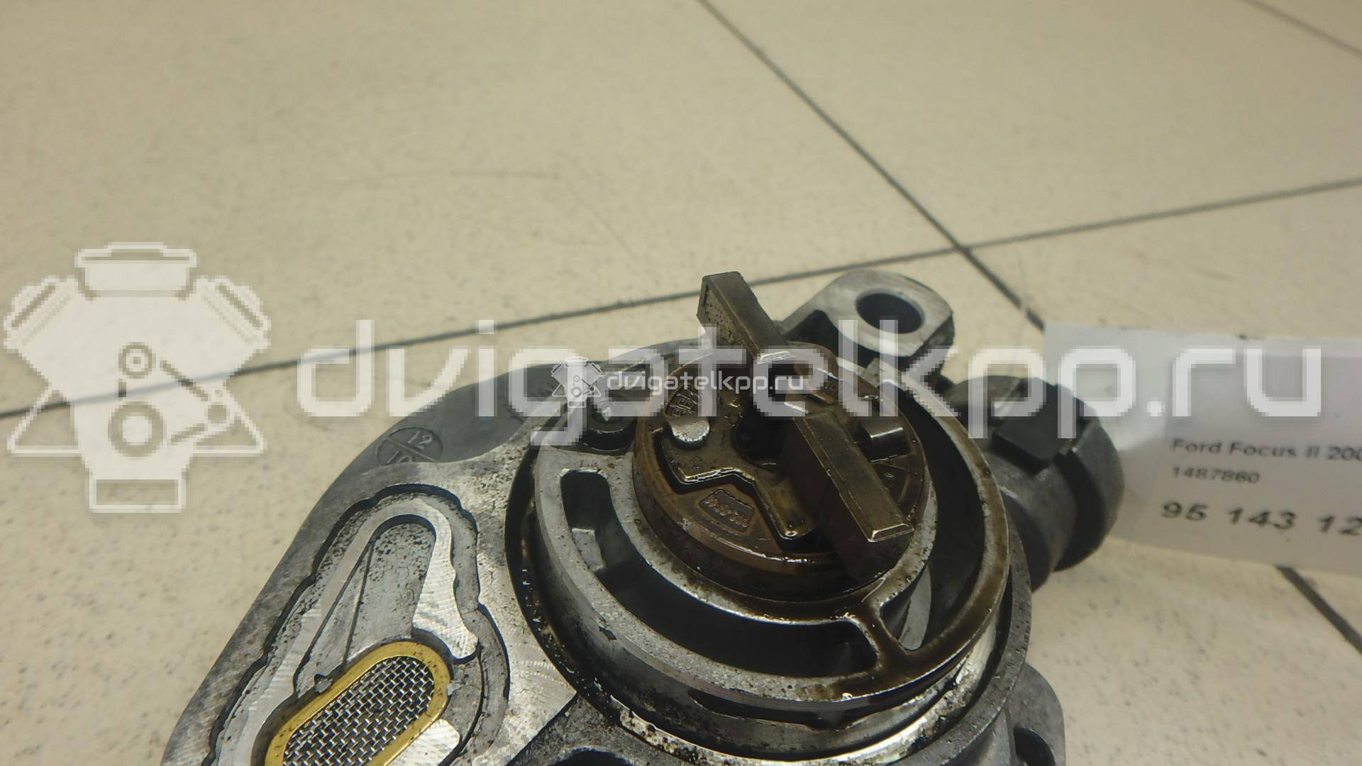 Фото Насос вакуумный  1487860 для Ford Fiesta / Focus / C-Max / Galaxy / S-Max {forloop.counter}}