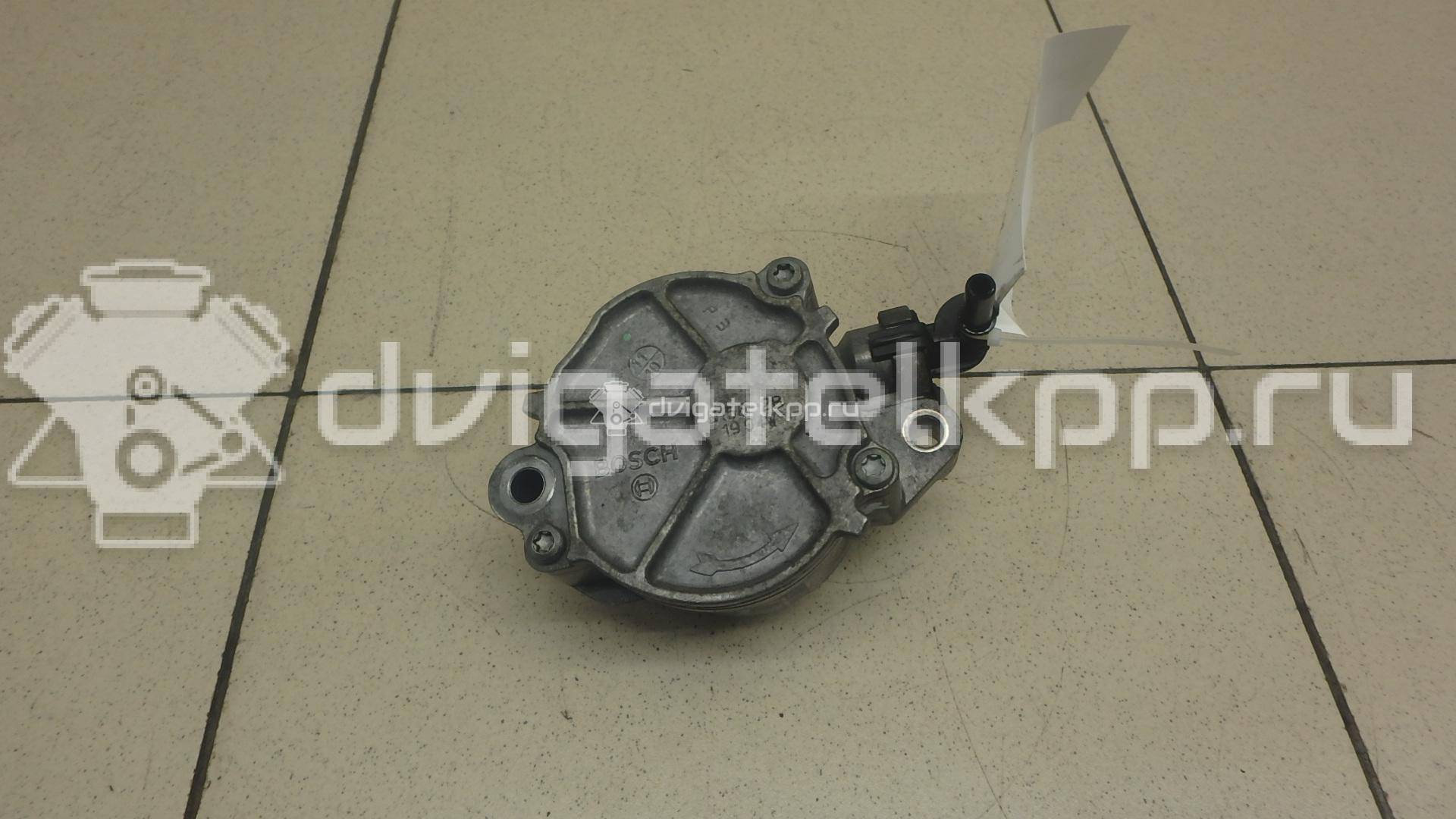 Фото Насос вакуумный  1487860 для Ford Fiesta / Focus / C-Max / Galaxy / S-Max {forloop.counter}}