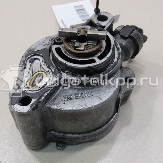 Фото Насос вакуумный  1487860 для Ford Fiesta / Focus / C-Max / Galaxy / S-Max