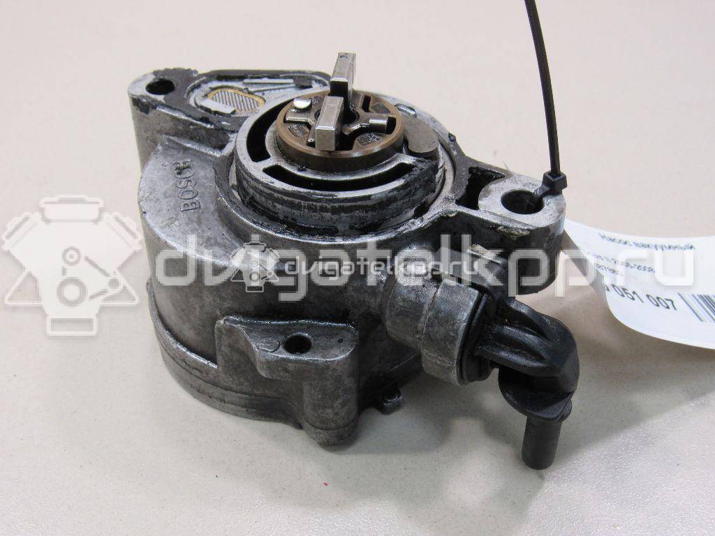 Фото Насос вакуумный  1487860 для Ford Fiesta / Focus / C-Max / Galaxy / S-Max {forloop.counter}}