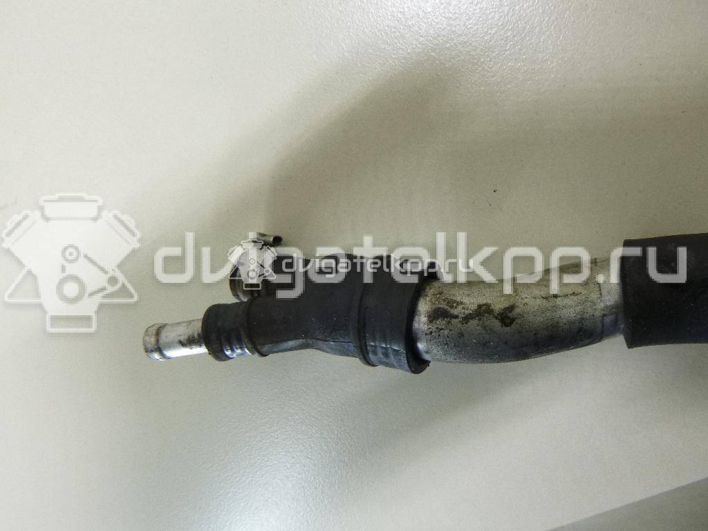 Фото Трубка картерных газов для двигателя D 5244 T для Volvo S80 / V70 / Xc70 / S60 163 л.с 20V 2.4 л Дизельное топливо 30757132 {forloop.counter}}