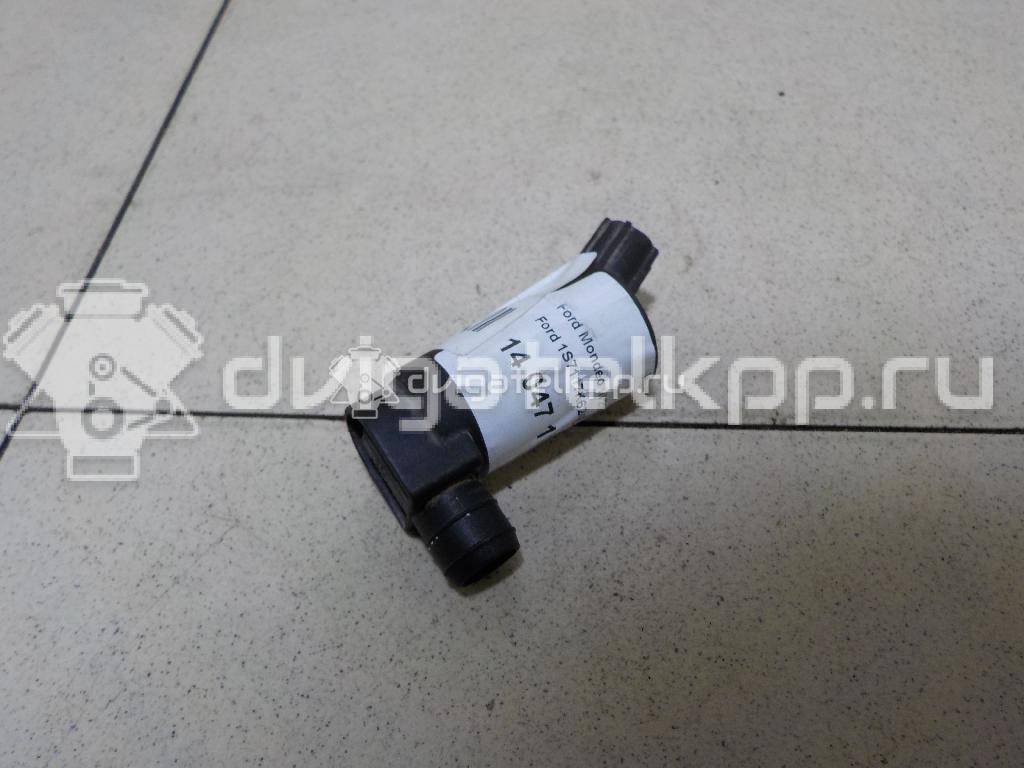 Фото Насос омывателя  1S7117K624DC для Ford Focus / Mondeo {forloop.counter}}