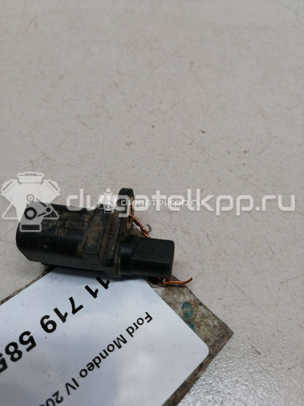 Фото Датчик ABS задний  3M5T2B372BD для Ford Fiesta / Focus / Tourneo / C-Max / Galaxy {forloop.counter}}