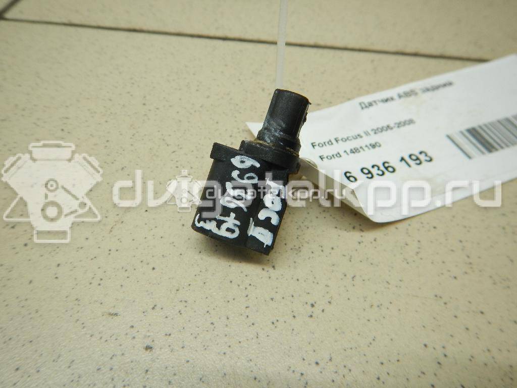 Фото Датчик ABS задний  1481190 для Ford Fiesta / Focus / Tourneo / C-Max / Galaxy {forloop.counter}}