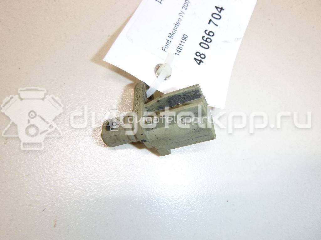 Фото Датчик ABS задний  1481190 для Ford Fiesta / Focus / Tourneo / C-Max / Galaxy {forloop.counter}}