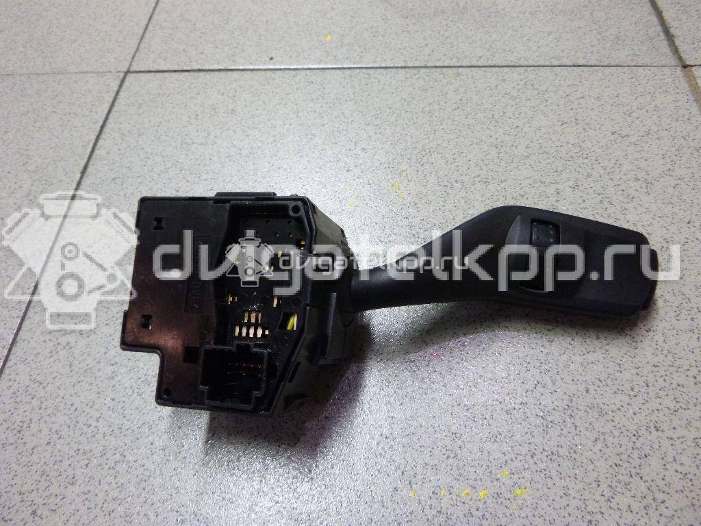 Фото Переключатель поворотов подрулевой  1362588 для Ford Focus {forloop.counter}}